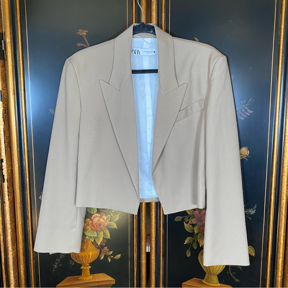 Zara Cropped Beige Blazer